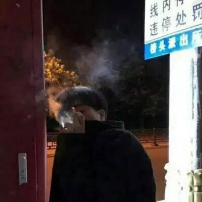 8o后一个字网名 一个吻算不算答案